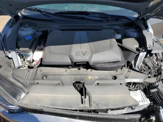 2024 Kia EV6 Wind z VIN KNDC3DLC8R5203168, wystawiony jako Copart lot #53138585 z przebiegiem 9 398 mil mil oraz Szkoda całkowita • Salvage title. Historia ofert i sprzedaży dostępna na DreamBid. Obrazek 13.