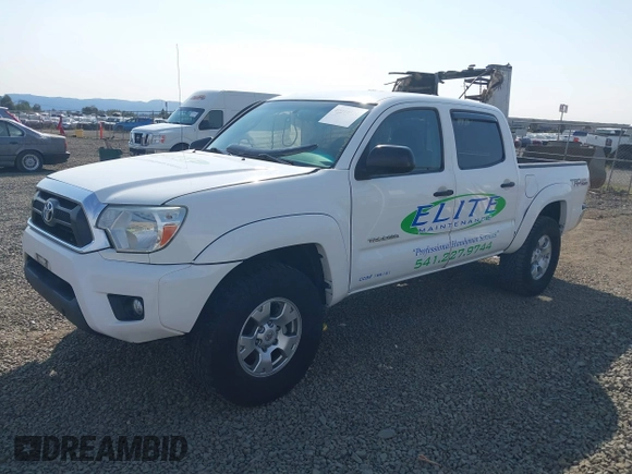 2014 Toyota Tacoma PreRunner with VIN 3TMJU4GN7EM158230, listed as a IAAI auction lot 40010521 with 145,185 mi miles. Bid and sale history available at carsss.com. Image 2.