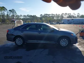 2014 Toyota Camry L with VIN 4T1BF1FK9EU467810, listed as a IAAI auction lot 41832292 with 178,115 mi miles. Bid and sale history available at carsss.com. Image 13.