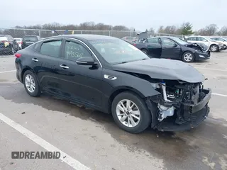 2018 Kia Optima LX with VIN 5XXGT4L33JG240159, listed as a IAAI auction lot 41935612 with 58,756 mi miles. Bid and sale history available at carsss.com. Image 1.