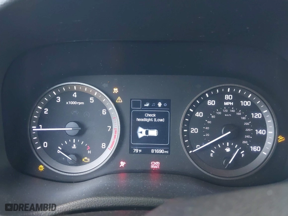 2017 Hyundai Tucson Value with VIN KM8J33A23HU472898, listed as a IAAI auction lot 41634205 with 81,690 mi miles. Bid and sale history available at carsss.com. Image 7.