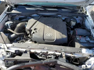 2015 Toyota Tacoma with VIN 3TMMU4FN0FM074993, listed as a Copart auction lot 47581255 with 186,798 mi miles and Salvage Title. Bid and sale history available at carsss.com. Image 11.