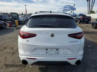 2023 Alfa Romeo Stelvio Ti z VIN ZASPAKBN2P7D64686, wystawiony jako Copart lot #84976964 z przebiegiem Nie podano mil oraz Szkoda całkowita • Salvage title. Historia ofert i sprzedaży dostępna na DreamBid. Obrazek 6.