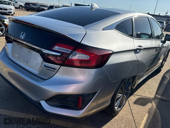 2018 Honda Clarity Plug-In Hybrid Touring with VIN JHMZC5F35JC001933, listed as a Copart auction lot 77979214 with 122,447 mi miles and Clean Title. Bid and sale history available at carsss.com. Image 4.