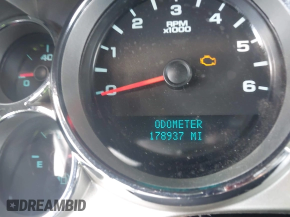 2008 Chevrolet Silverado 1500 1LT with VIN 2GCEC19J081256556, listed as a IAAI auction lot 42132995 with 178,937 mi miles and . Bid and sale history available at DreamBid. Image 7.