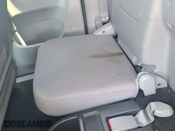2013 Toyota Tacoma with VIN 5TFTX4CN0DX023945, listed as a IAAI auction lot 42848918 with 322,066 mi miles and . Bid and sale history available at DreamBid. Image 38.