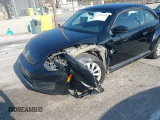 2014 Volkswagen Beetle Entry с VIN 3VWFP7AT1EM629758, выставлен на аукционе IAAI как лот 42430465 с пробегом 109 823 миль миль и . История ставок и продаж доступна на DreamBid. Изображение 6.