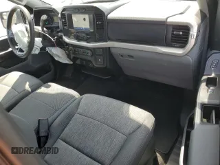 2021 Ford F-150 XL with VIN 1FTMF1CB4MKF09005, listed as a Copart auction lot 53935765 with 52,332 mi miles and Salvage title. Bid and sale history available at DreamBid. Image 8.