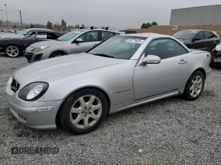 2002 Mercedes-Benz SLK-Class 2.3L Kompressor with VIN WDBKK49F92F241765, listed as a Copart auction lot 50774655 with 141,371 mi miles and Clean Title. Bid and sale history available at carsss.com. Image 1.