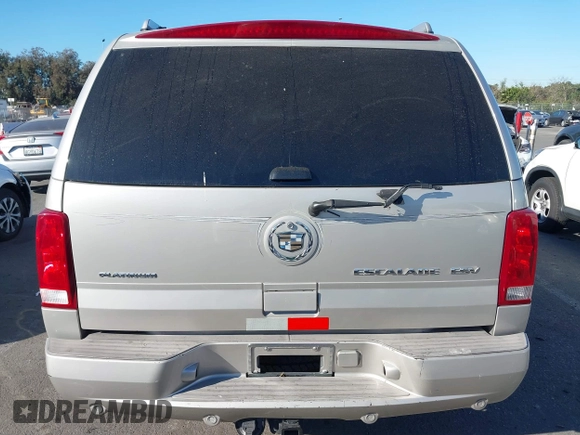 2005 Cadillac Escalade ESV z VIN 3GYFK66N75G215284, wystawiony jako IAAI lot #41320914 z przebiegiem Nie podano mil oraz . Historia ofert i sprzedaży dostępna na DreamBid. Obrazek 16.