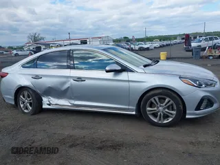 2019 Hyundai Sonata Sport z VIN 5NPE34AFXKH740037, wystawiony jako IAAI lot #42215038 z przebiegiem 79 714 mil mil oraz . Historia ofert i sprzedaży dostępna na DreamBid. Obrazek 13.