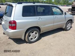 2006 Toyota Highlander w/3rd Row z VIN JTEEP21A360183905, wystawiony jako IAAI lot #42239385 z przebiegiem 282 475 mil mil oraz . Historia ofert i sprzedaży dostępna na DreamBid. Obrazek 4.