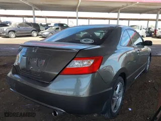 2008 Honda Civic Cpe EX-L with VIN 2HGFG12998H552158, listed as a IAAI auction lot 41636985 with 143,337 mi miles. Bid and sale history available at carsss.com. Image 4.