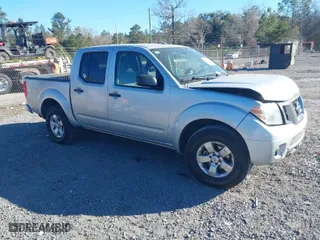 2013 Nissan Frontier SV with VIN 1N6AD0EV6DN720356, listed as a IAAI auction lot 41694570 with 243,279 mi miles. Bid and sale history available at carsss.com. Image 1.