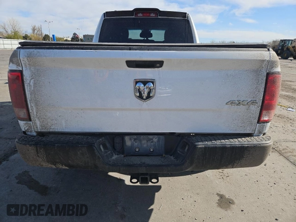 2017 Ram 1500 ST z VIN 1C6RR7FT6HS773618, wystawiony jako Copart lot #51469415 z przebiegiem 164 388 mil mil oraz Szkoda całkowita • Salvage title. Historia ofert i sprzedaży dostępna na DreamBid. Obrazek 6.