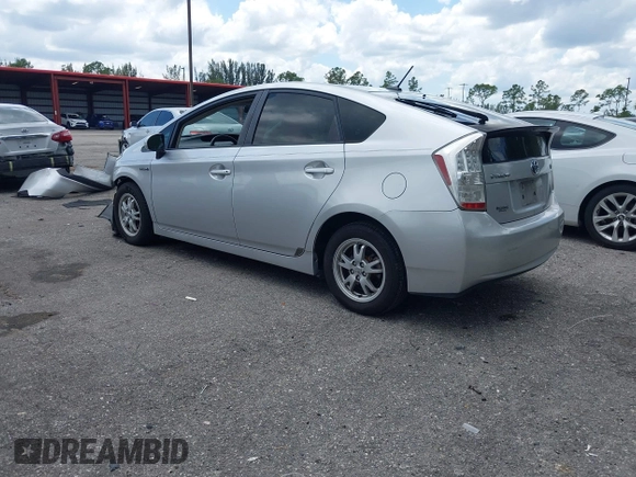 2011 Toyota Prius I with VIN JTDKN3DU3B5327412, listed as a IAAI auction lot 42004987 with 314,253 mi miles. Bid and sale history available at carsss.com. Image 3.