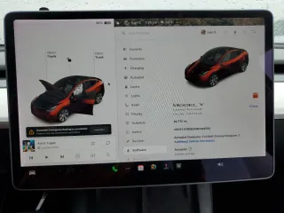 2021 Tesla Model Y Long Range with VIN 5YJYGDEEXMF294556, listed as a Copart auction lot 46668035 with 42,772 mi miles and Salvage Title. Bid and sale history available at DreamBid. Image 9.