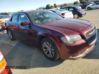2018 Chrysler 300 Touring with VIN 2C3CCAAG1JH330981, listed as a Copart auction lot 44651745 with 30,962 mi miles and Salvage Title. Bid and sale history available at carsss.com. Image 4.