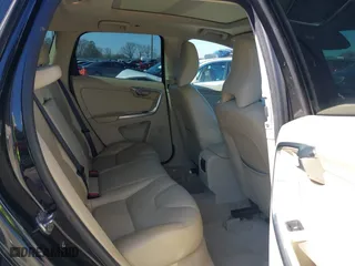 2015 Volvo XC60 T6 Drive-E Platinum with VIN YV449MDM5F2682413, listed as a IAAI auction lot 41791339 with 145,939 mi miles. Bid and sale history available at carsss.com. Image 8.