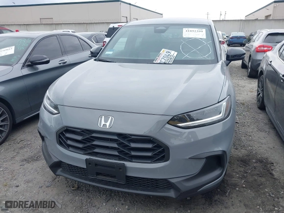 2025 Honda HR-V Sport with VIN 3CZRZ2H51SM749201, listed as a IAAI auction lot 41892399 with 3,067 mi miles. Bid and sale history available at carsss.com. Image 12.