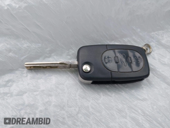 2005 Audi A4 1.8T with VIN WAUAC48H15K008713, listed as a IAAI auction lot 41558395 with Not provided miles and . Bid and sale history available at DreamBid. Image 11.
