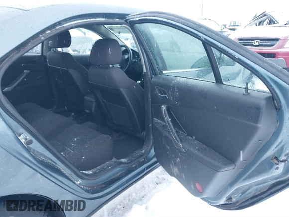2006 Pontiac G6 6-Cyl with VIN 1G2ZG558564220089, listed as a IAAI auction lot 41282549 with 173,034 mi miles. Bid and sale history available at carsss.com. Image 8.