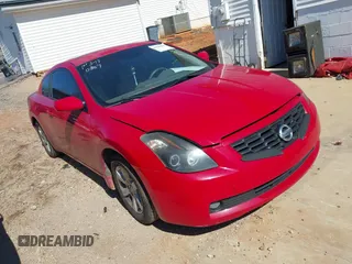 2009 Nissan Altima 2.5 S with VIN 1N4AL24E19C102809, listed as a IAAI auction lot 41820867 with 153,747 mi miles. Bid and sale history available at carsss.com. Image 1.