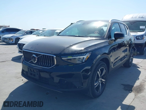 2025 Volvo XC40 Core Bright Theme with VIN YV4L12UJ1S2557593, listed as a IAAI auction lot 42013569 with 1,779 mi miles and . Bid and sale history available at DreamBid. Image 2.