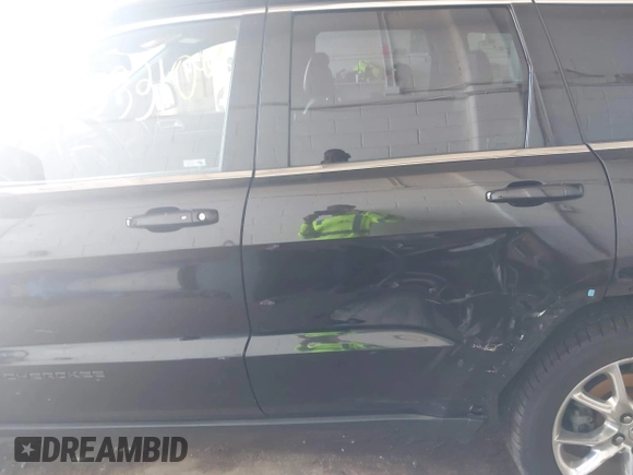 2014 Jeep Grand Cherokee Limited with VIN 1C4RJFBT2EC147036, listed as a IAAI auction lot 42533104 with 154,543 mi miles and . Bid and sale history available at DreamBid. Image 14.