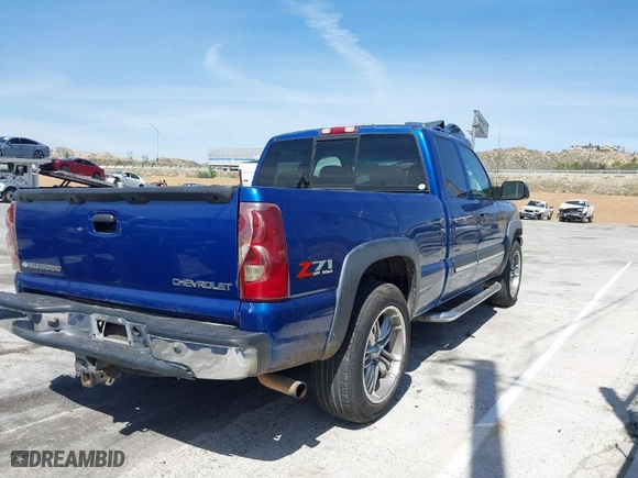 2003 Chevrolet Silverado 1500 LT with VIN 1GCEK19T83E128013, listed as a IAAI auction lot 41765827 with 195,646 mi miles. Bid and sale history available at carsss.com. Image 4.