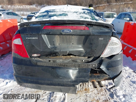 2010 Ford Fusion SE with VIN 3FAHP0HA7AR180984, listed as a IAAI auction lot 41576269 with 165,998 mi miles. Bid and sale history available at carsss.com. Image 6.