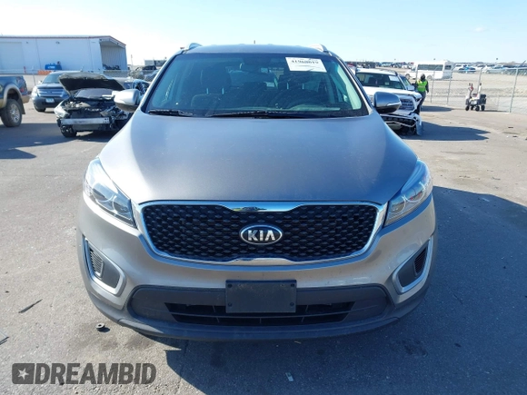 2016 Kia Sorento LX with VIN 5XYPGDA58GG178903, listed as a IAAI auction lot 41968619 with 146,853 mi miles. Bid and sale history available at carsss.com. Image 12.