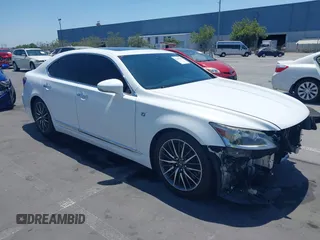 2014 Lexus LS 460 with VIN JTHBL5EF4E5131693, listed as a IAAI auction lot 42643503 with 205,781 mi miles and . Bid and sale history available at DreamBid. Image 1.