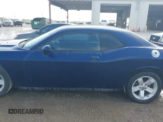 2013 Dodge Challenger SXT z VIN 2C3CDYAG9DH578888, wystawiony jako IAAI lot #42289139 z przebiegiem 121 649 mil mil oraz . Historia ofert i sprzedaży dostępna na DreamBid. Obrazek 14.