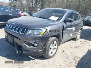 2018 Jeep Compass Altitude with VIN 3C4NJDBB2JT230751, listed as a IAAI auction lot 41671850 with 253,221 mi miles and . Bid and sale history available at carsss.com. Image 6.