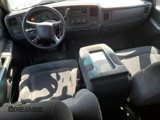 2001 Chevrolet Silverado 2500 with VIN 1GCGK29U51Z185752, listed as a Copart auction lot 51232125 with 205,401 mi miles and Salvage Title. Bid and sale history available at carsss.com. Image 8.