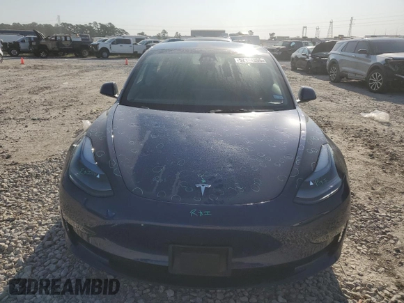 2023 Tesla Model 3 z VIN 5YJ3E1EA9PF712542, wystawiony jako Copart lot #52124295 z przebiegiem 13 154 mil mil oraz Czysty tytuł • Clean title. Historia ofert i sprzedaży dostępna na DreamBid. Obrazek 5.