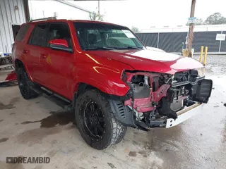 2018 Toyota 4Runner SR5 with VIN JTEZU5JR4J5187653, listed as a IAAI auction lot 40864701 with 96,730 mi miles. Bid and sale history available at carsss.com. Image 1.