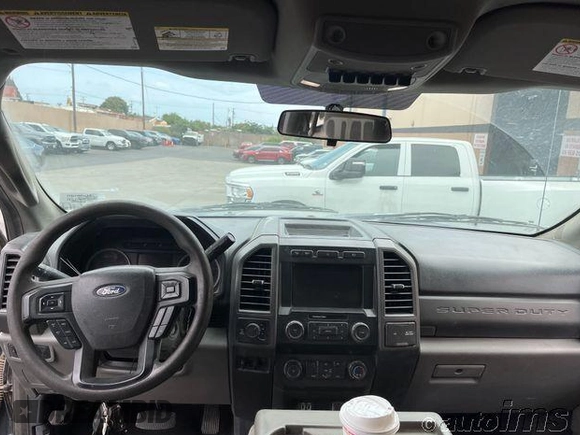 2019 Ford F-250 XL with VIN 1FT7W2B60KEG04440, listed as a IAAI auction lot 42816839 with 53,961 mi miles and . Bid and sale history available at DreamBid. Image 1.