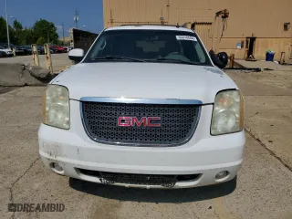 2007 GMC Yukon SLE with VIN 1GKFC13J27J105742, listed as a Copart auction lot 66818594 with 235,985 mi miles and Salvage Title. Bid and sale history available at carsss.com. Image 5.