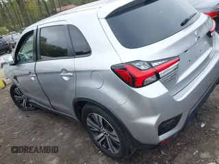 2021 Mitsubishi Outlander ES z VIN JA4ARUAU4MU025575, wystawiony jako IAAI lot #41937147 z przebiegiem 66 640 mil mil oraz . Historia ofert i sprzedaży dostępna na DreamBid. Obrazek 3.