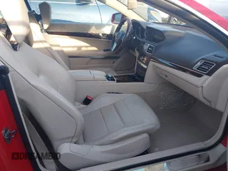2014 Mercedes-Benz E 350 with VIN WDDKK5KF1EF261052, listed as a IAAI auction lot 42008190 with 64,822 mi miles and . Bid and sale history available at DreamBid. Image 5.
