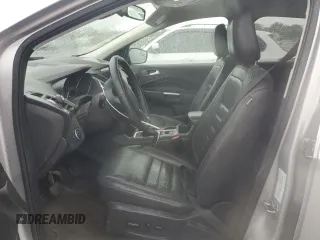 2019 Ford Escape Titanium z VIN 1FMCU9J99KUB44026, wystawiony jako Copart lot #58495855 z przebiegiem 106 361 mil mil oraz Szkoda całkowita • Salvage title. Historia ofert i sprzedaży dostępna na DreamBid. Obrazek 7.
