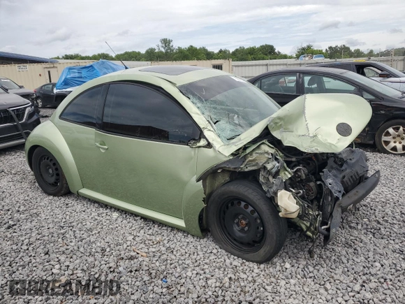 2006 Volkswagen Beetle with VIN 3VWRW31C46M402073, listed as a Copart auction lot 58721525 with 110,172 mi miles and Salvage title. Bid and sale history available at DreamBid. Image 4.