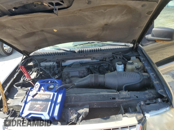 2006 Ford Expedition Eddie Bauer with VIN 1FMFU17556LA63250, listed as a Copart auction lot 61906595 with 151,047 mi miles and Salvage title. Bid and sale history available at DreamBid. Image 12.