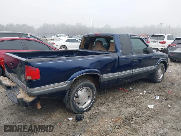 2000 GMC Sonoma SLS z VIN 1GTCS19W9Y8237166, wystawiony jako IAAI lot #41513561 z przebiegiem 177 448 mil mil oraz . Historia ofert i sprzedaży dostępna na DreamBid. Obrazek 4.