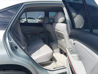 2007 Lexus RX 350 with VIN JTJHK31U472027603, listed as a IAAI auction lot 41776969 with 104,584 mi miles. Bid and sale history available at carsss.com. Image 8.