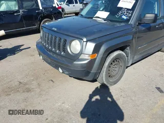 2013 Jeep Patriot Sport with VIN 1C4NJPBA0DD245736, listed as a IAAI auction lot 41651282 with 227,456 mi miles. Bid and sale history available at carsss.com. Image 6.