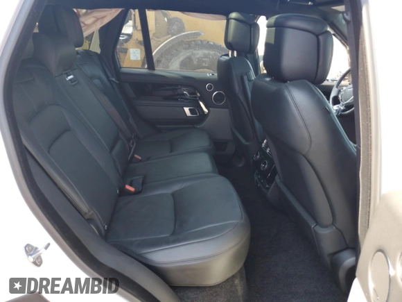 2020 Land Rover Range Rover P525 HSE with VIN SALGS2SE6LA596610, listed as a Copart auction lot 61642135 with 31,829 mi miles and Salvage title. Bid and sale history available at DreamBid. Image 10.