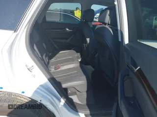 2019 Audi Q5 Premium z VIN WA1ANAFY2K2044754, wystawiony jako IAAI lot #42086002 z przebiegiem 71 354 mil mil oraz . Historia ofert i sprzedaży dostępna na DreamBid. Obrazek 8.